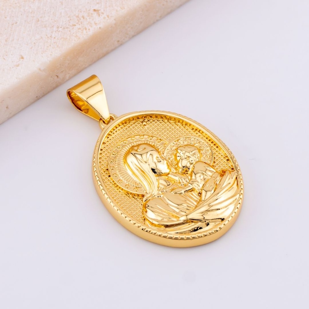 Dije medalla religiosa con baño 18k