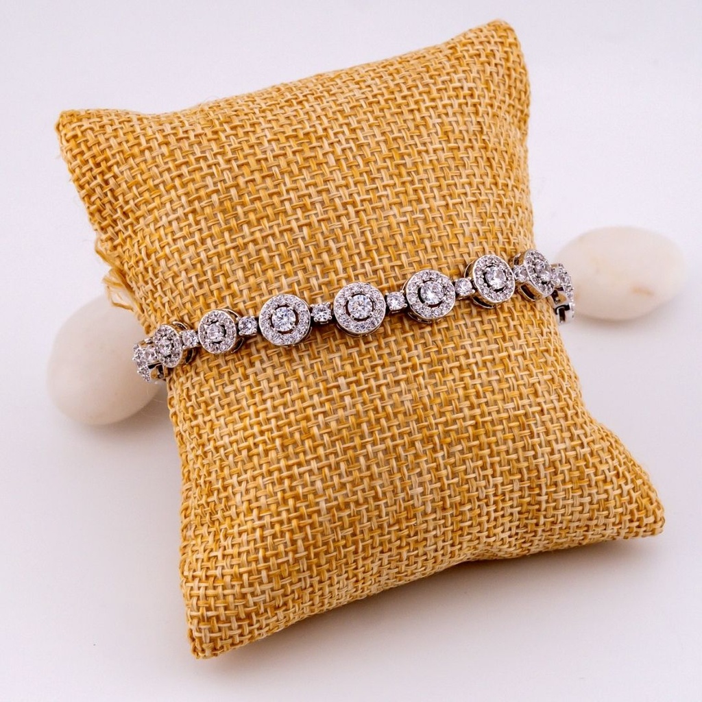 Elegante y fina pulsera  con zirconias  baño 18k Rodio y baño 18k calidad premiun