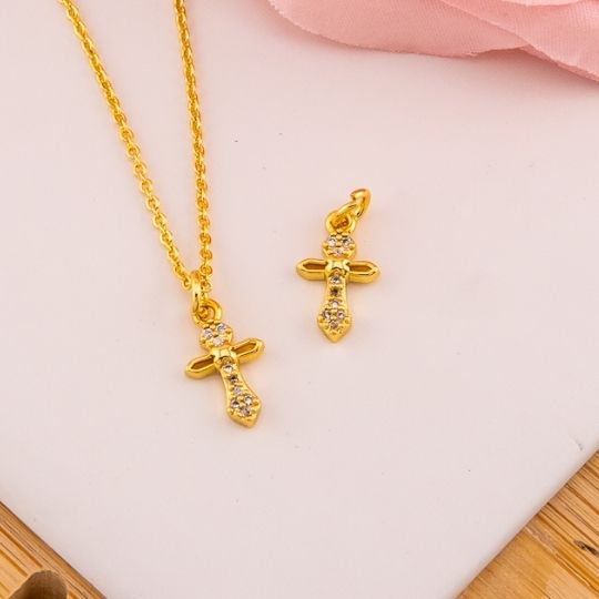 Dije religioso de cruz mini en micropave