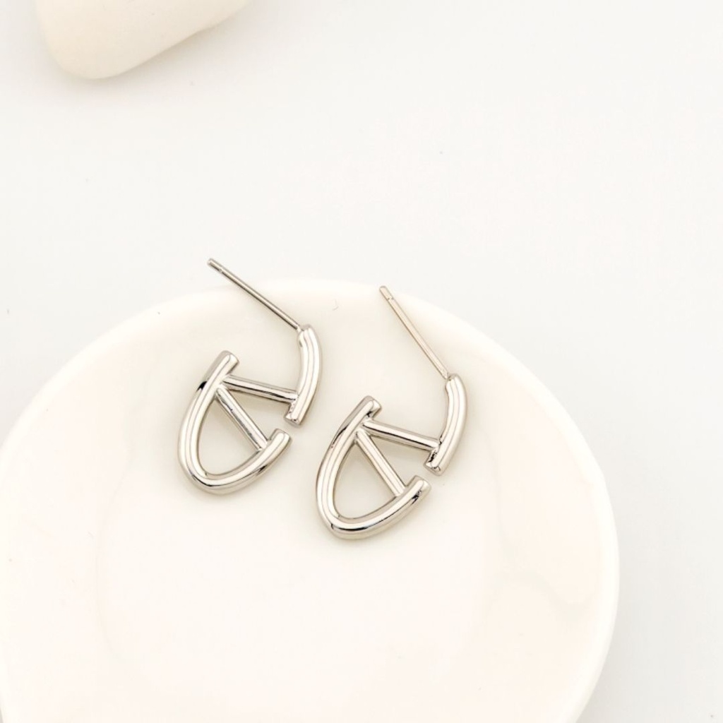 Aretes stud V baño 18k pin de plata