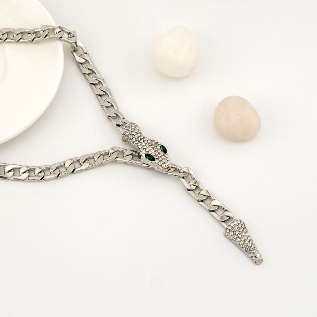 Cadena corbatera ajustabe serpiente con iman y zirconias baño 18k baño 18k