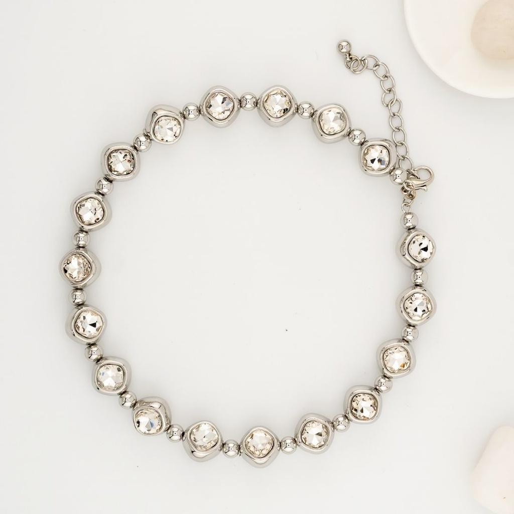 Collar chocker con zirconia en baño 18k 