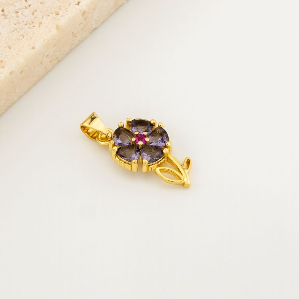 Dije flor micropave con baño 18k