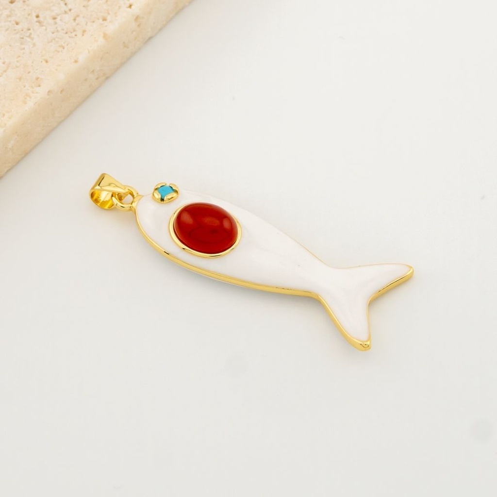 dije de pez esmalatdo con piedra natural baño 18k