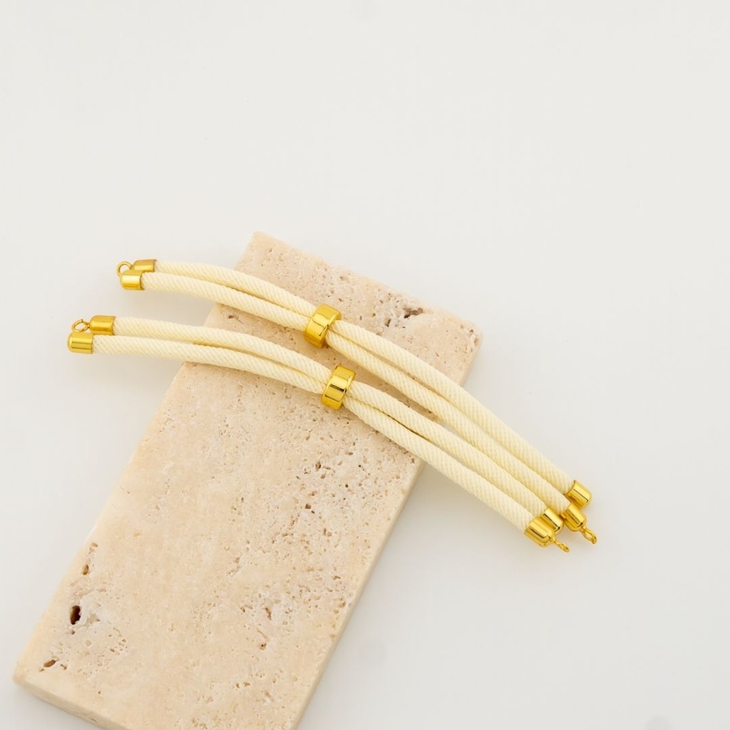 pulsera ajustable de hilo y baño 18k