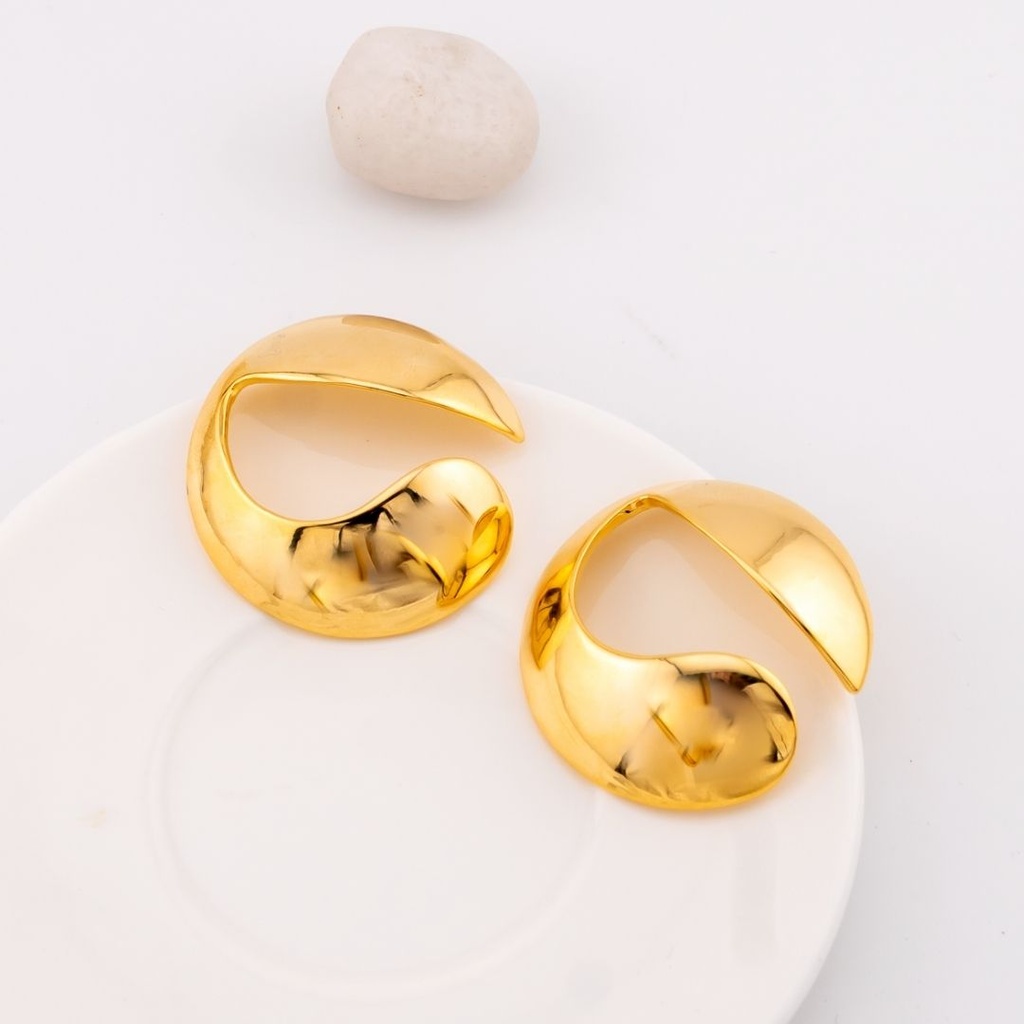 Aretes chunky livianos  baño 18k pin de plata