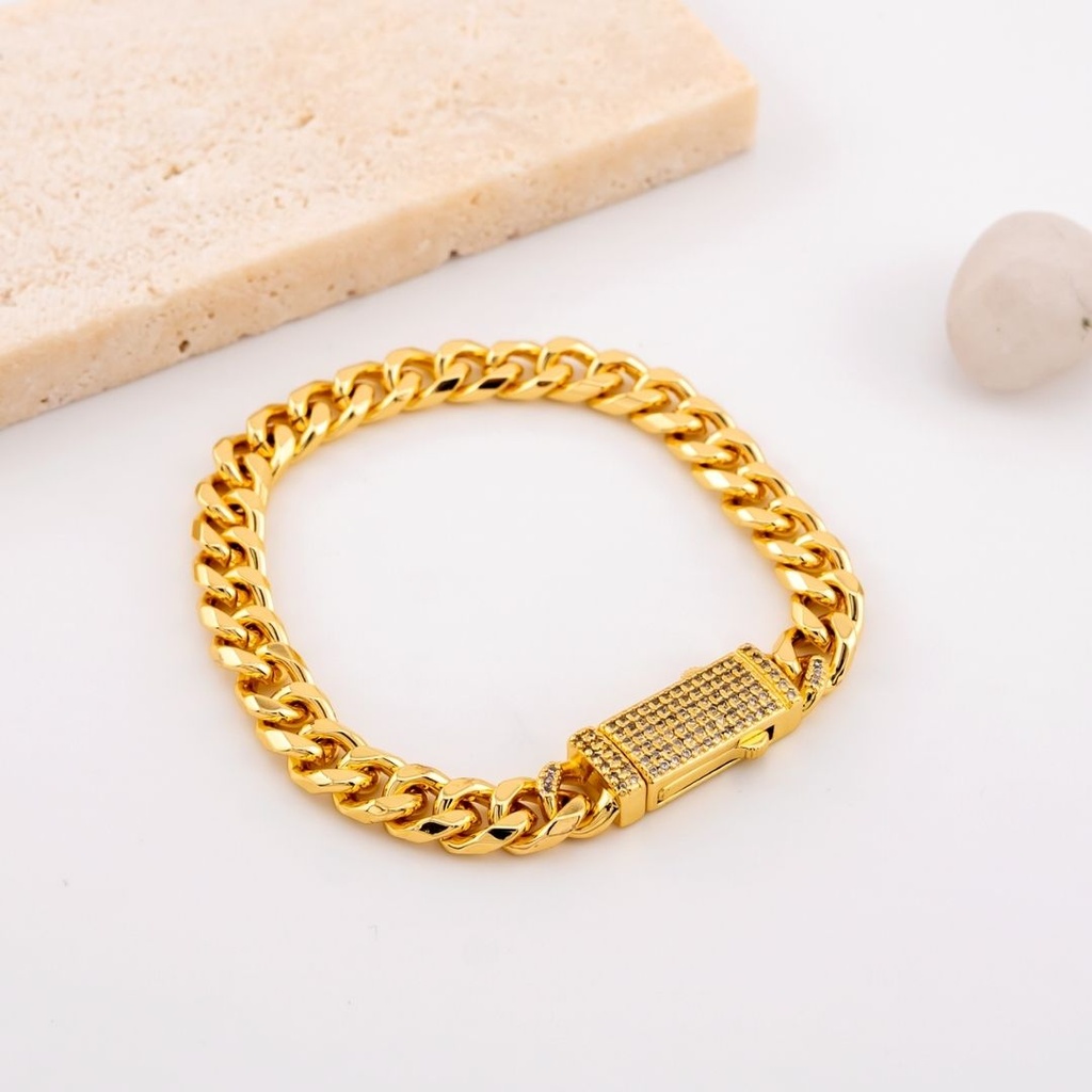Pulsera con zirconia perlas baño 18k