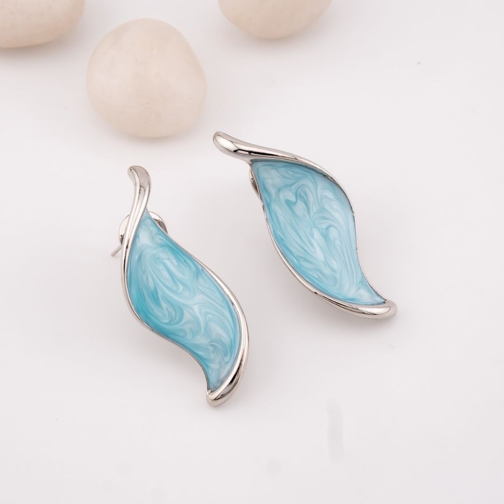 Aretes stud esmaltados patente omega baño 18k pin de plata