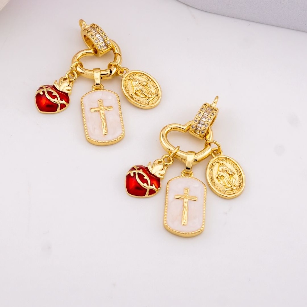 Dije religioso con zirconias baño 18k