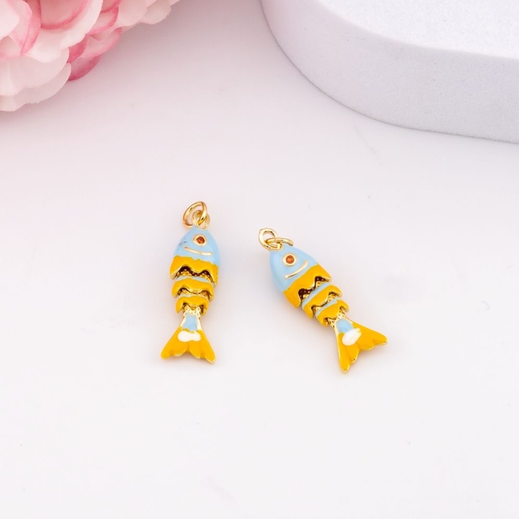 Dije de pez esmaltado baño 18k