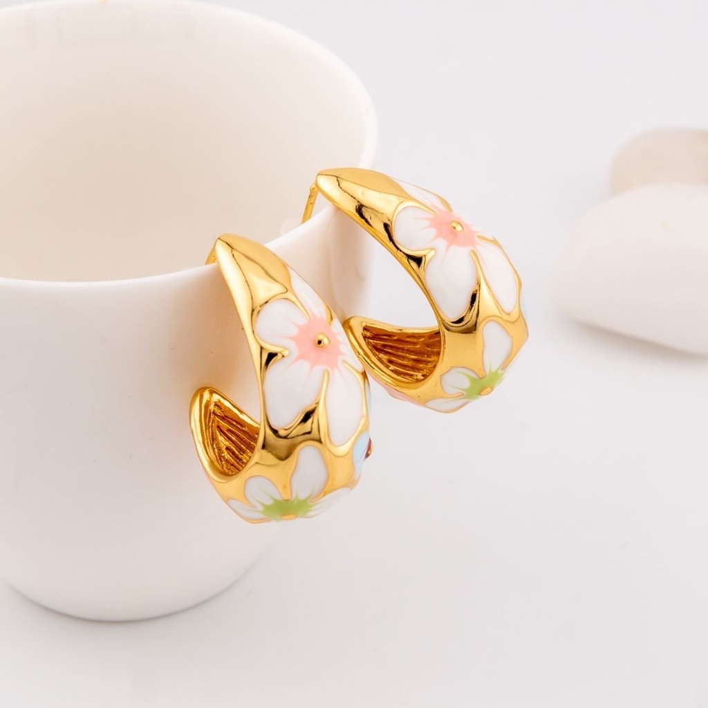 Aretes gota flor esmaltado baño 18k pin de plata