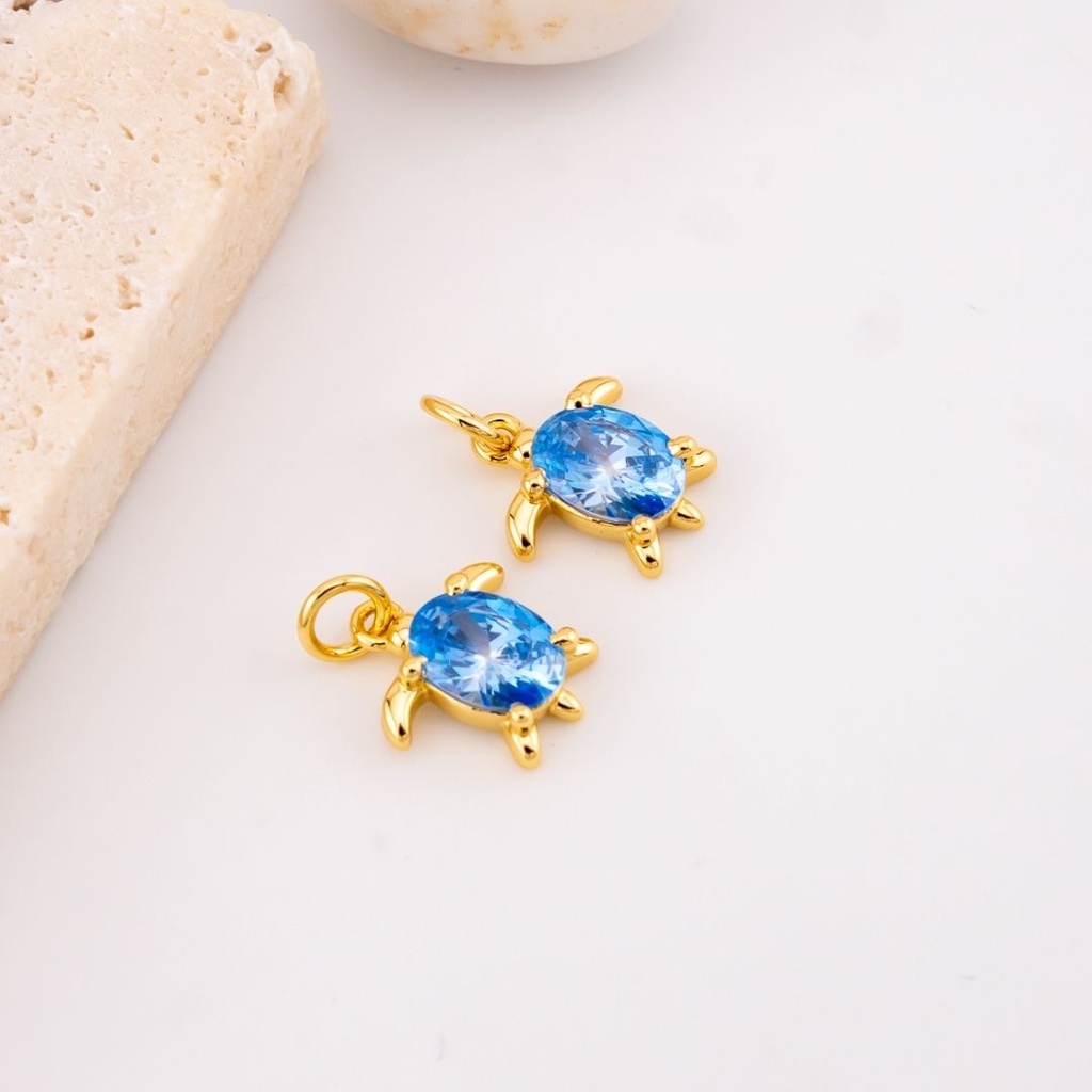 Dije mini tortuga micropave con baño 18k
