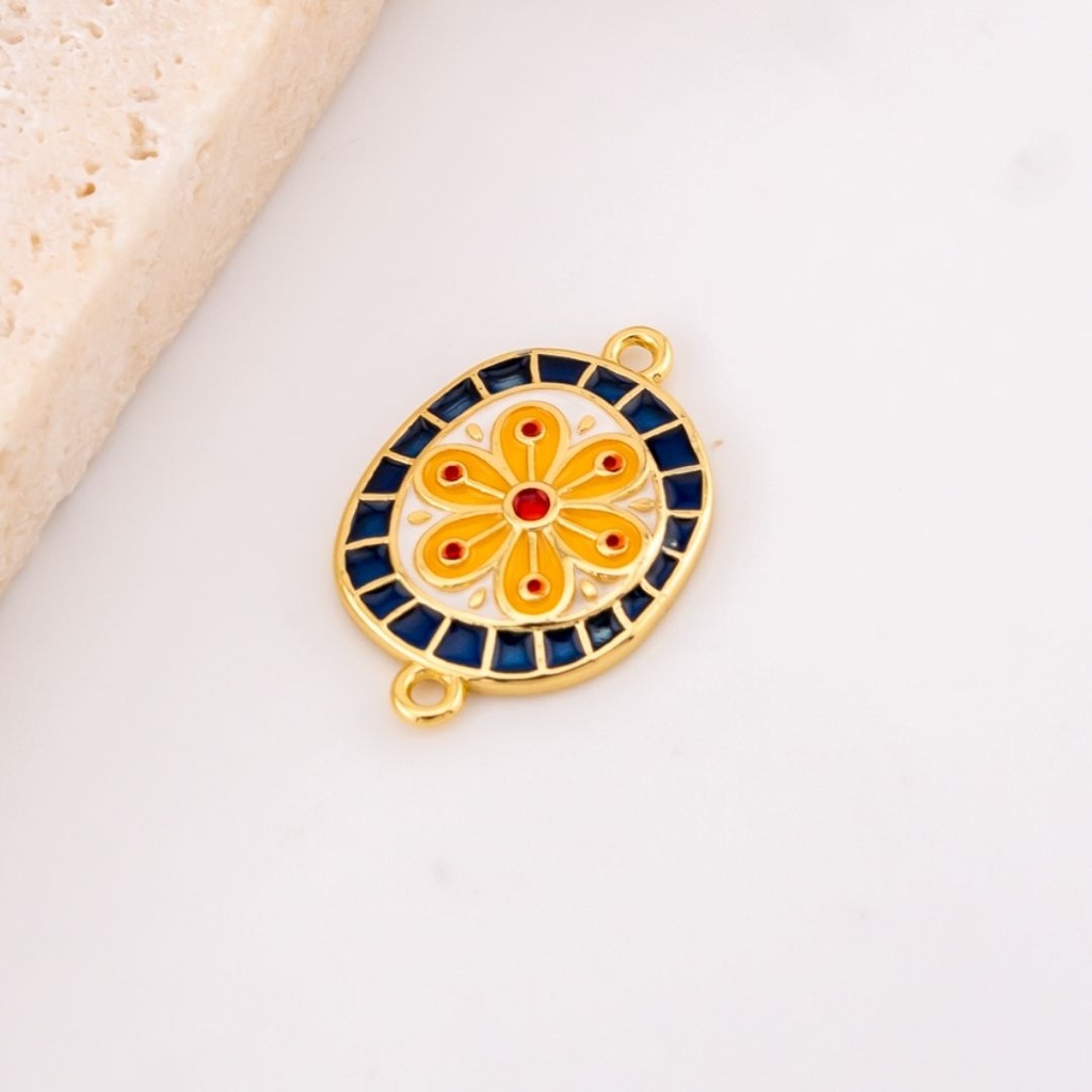 Enlace flor esmaltado con baño 18k