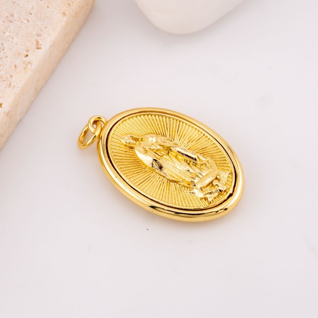 Dije religioso  baño 18k  30x20 mm