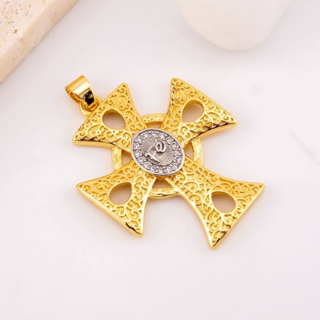 Dije religioso fe en forma de cruz baño 18k
