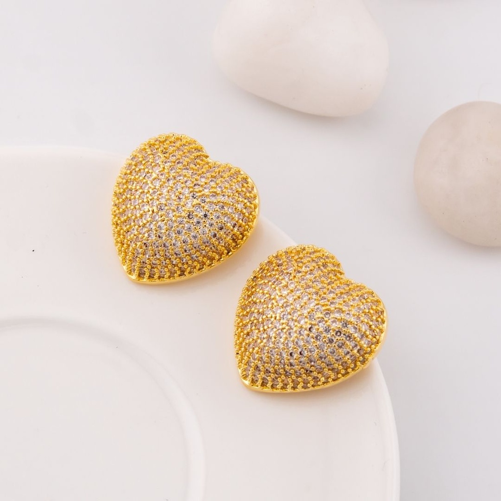 Aretes  corazon con zirconia baño 18k pin de plata
