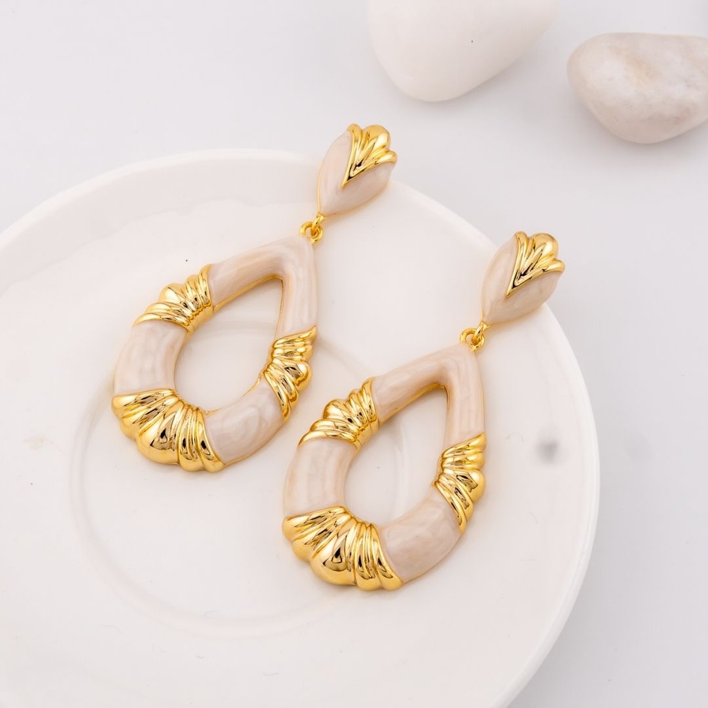 Aretes colgantes resina baño 18k pin de plata