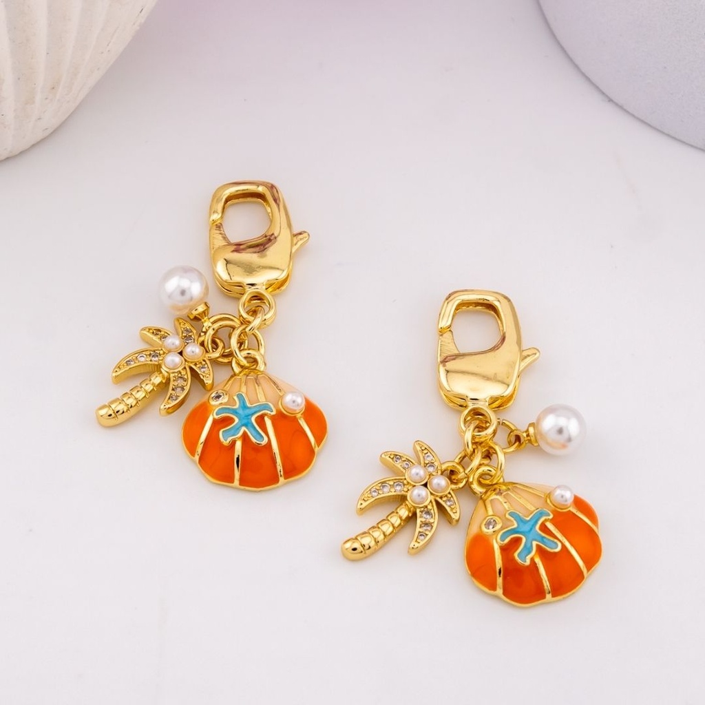 Llavero de verano con zirconias baño 18k