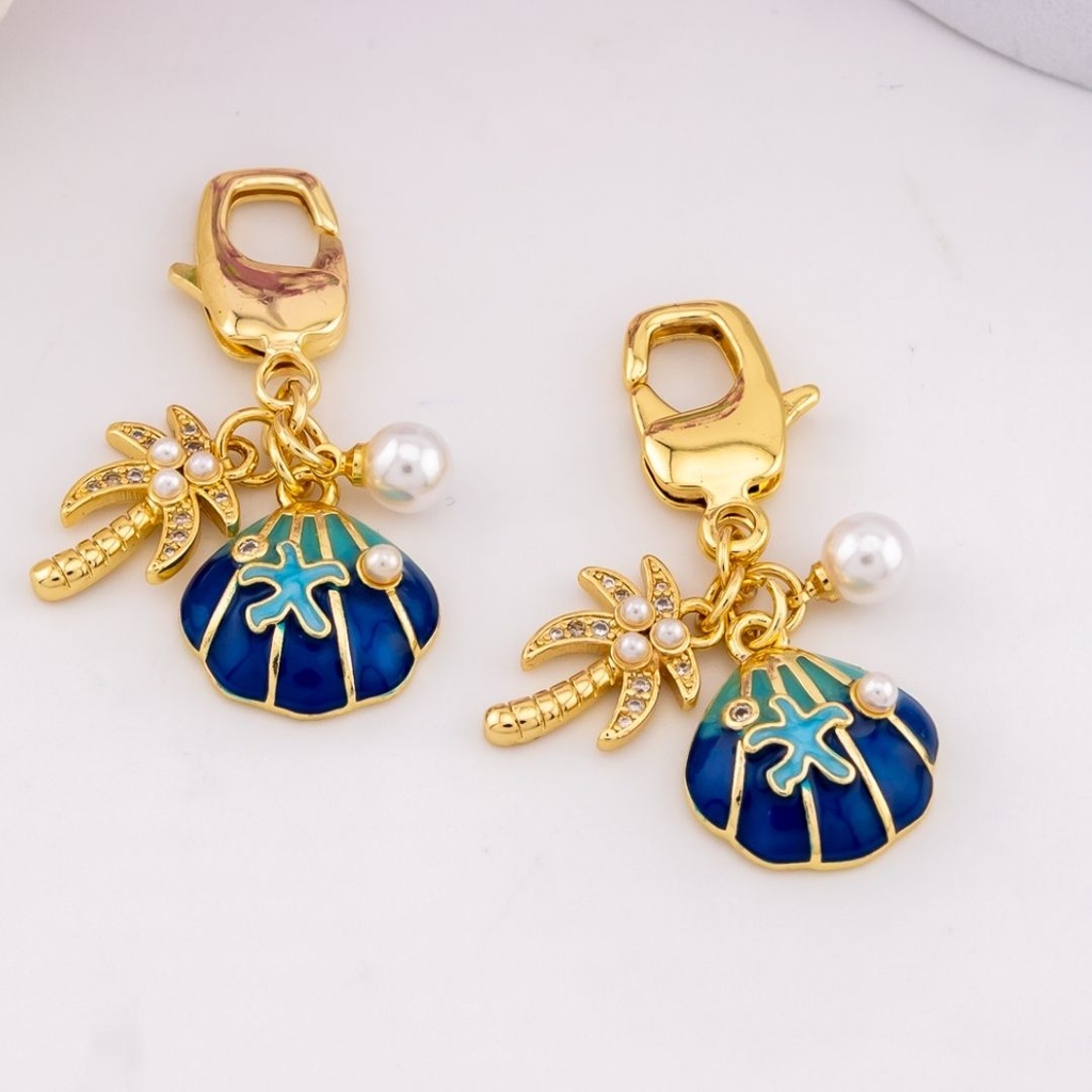 Llavero de verano con zirconias baño 18k