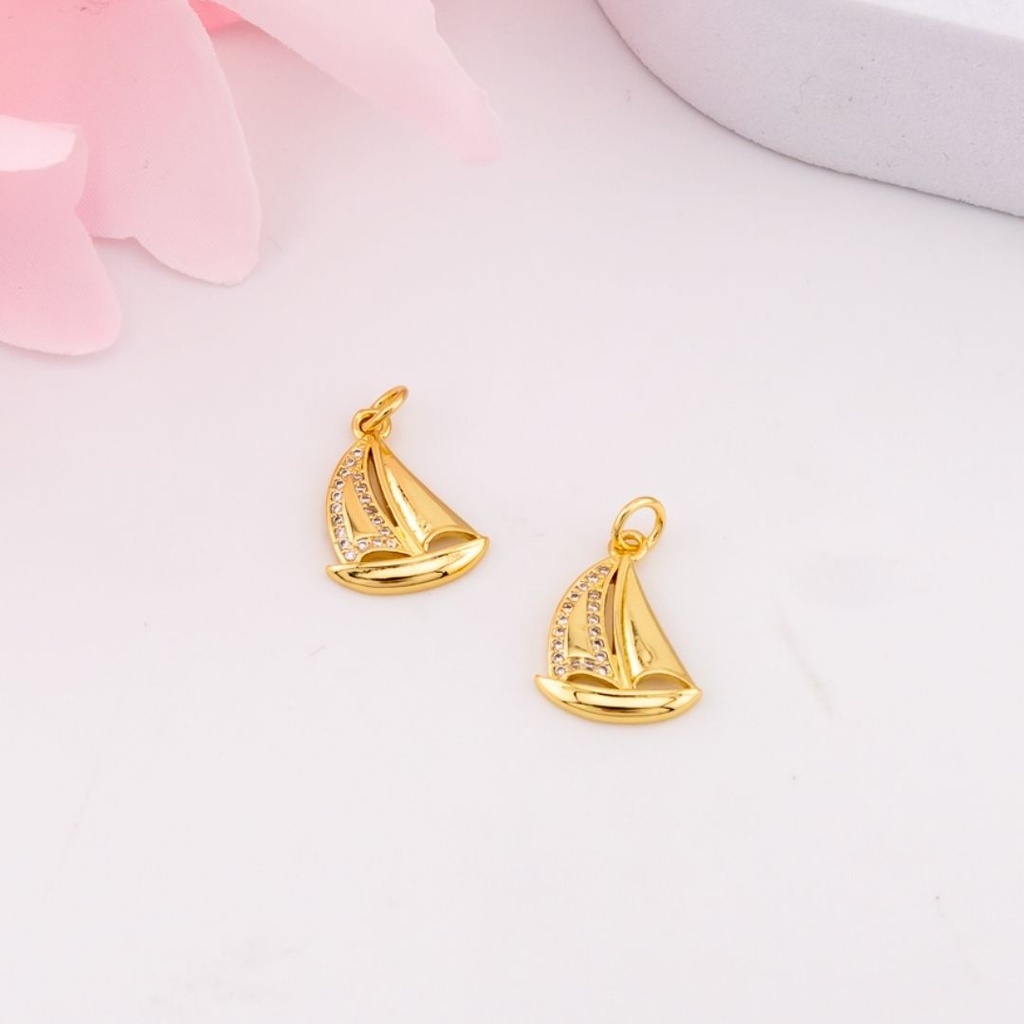 Dije de velero con zirconias baño 18k