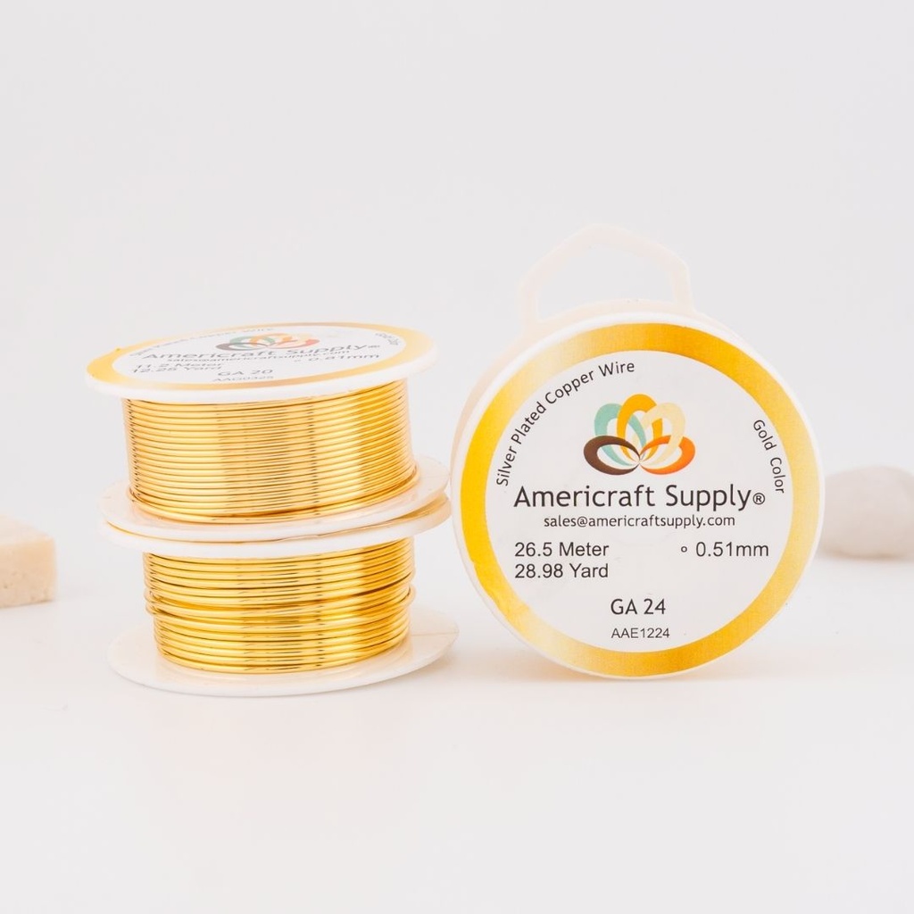 Alambre AAA antitarnish para bisutería calibre 24 de cobre con baño de plata y recubrimiento con polímero.