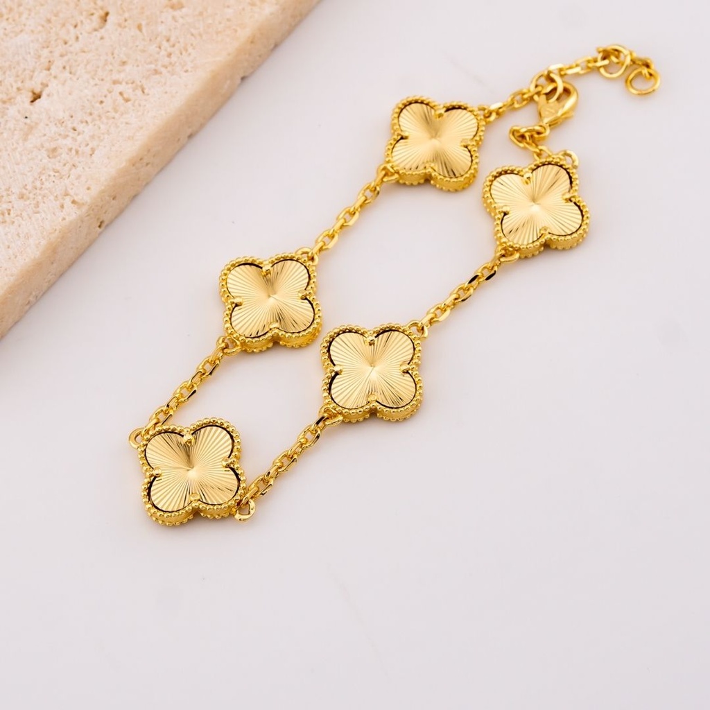 Pulsera ajustable en forma de trebol baño 18k
