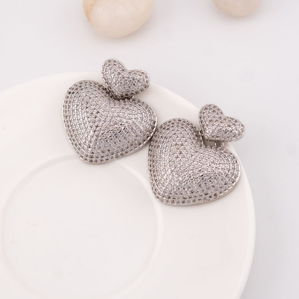 Aretes colgantes corazon con zirconia baño 18k