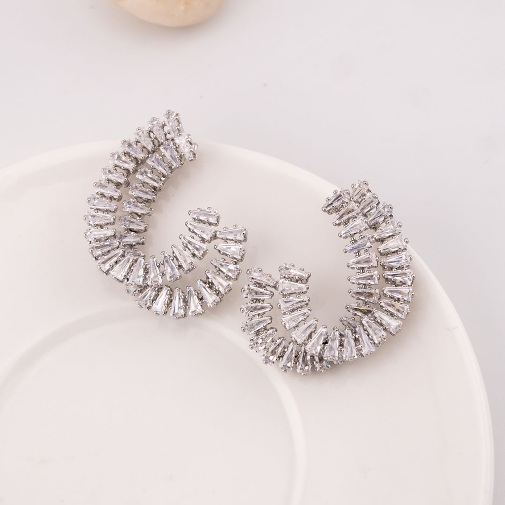 Aretes stud con zirconia baño 18k