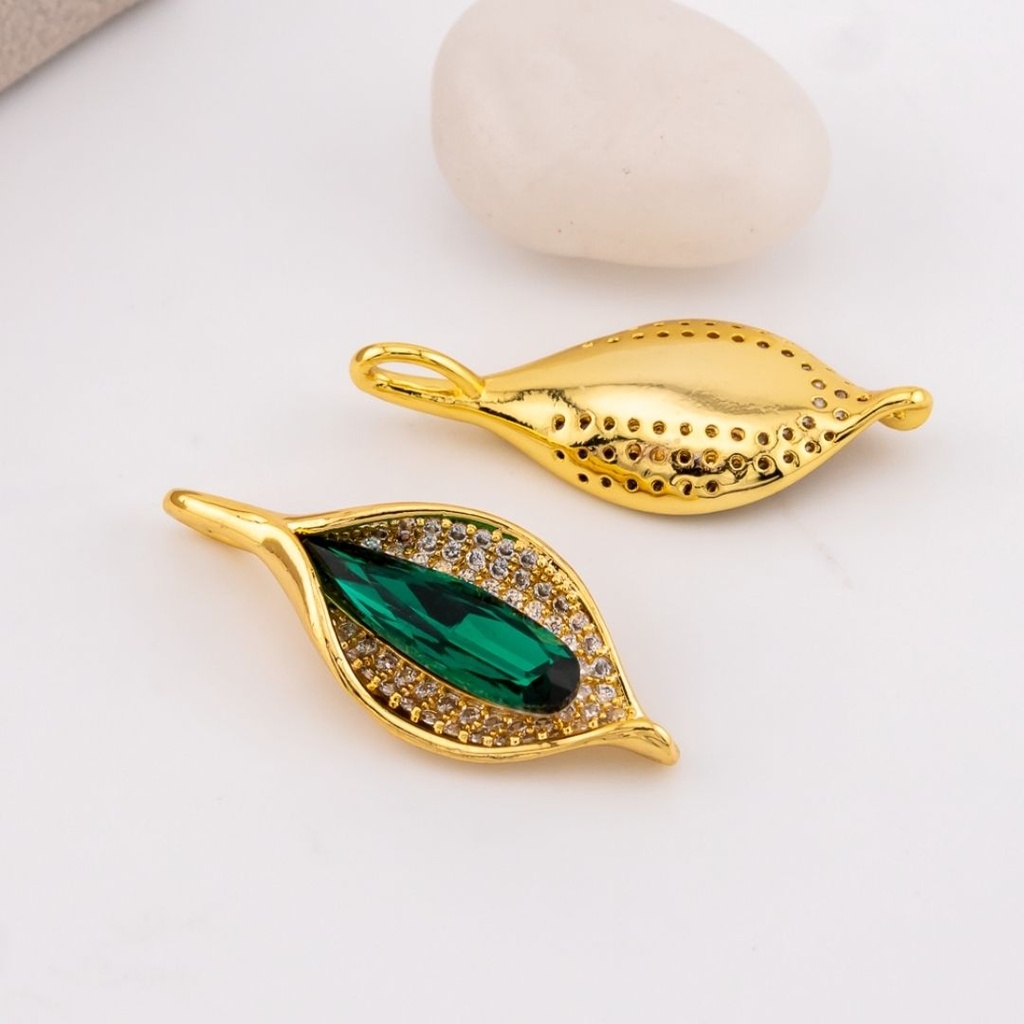  Dije flor tulipan micropave y baño 18k