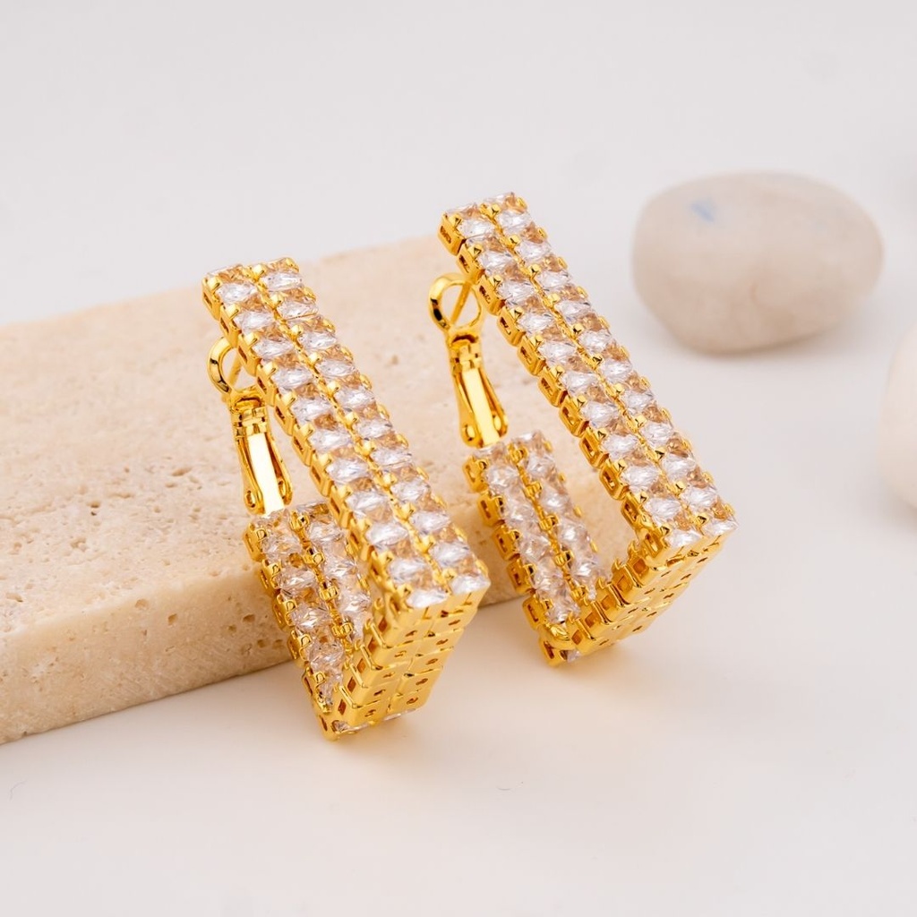 Aretes hoops con zirconias baño 18k