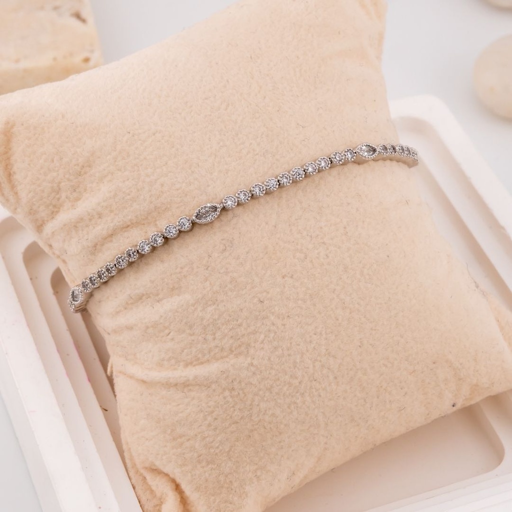 Pulsera fina calidad premiun con zirconias baño 18k