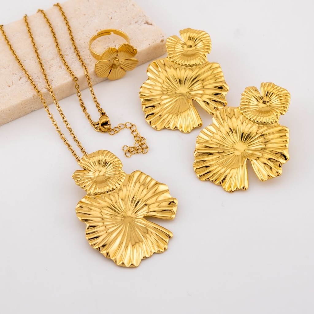 Conjunto de 3 piezas 1. collar, 1. aretes y 1. anillo en acero inoxidable