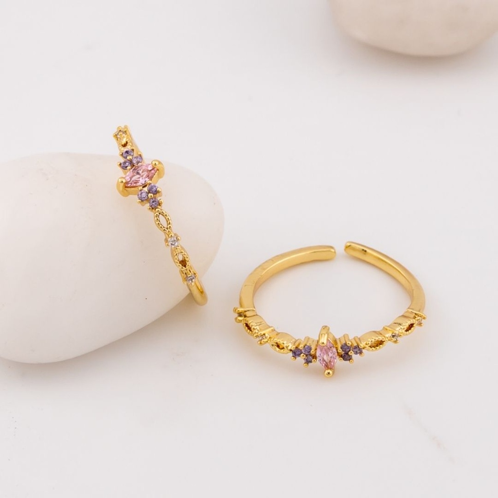 Anillo ajustable  fino con zirconias baño 18k