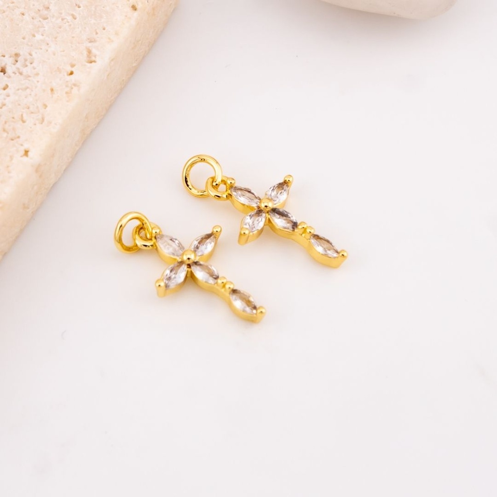  Dije cruz micropave y baño 18k