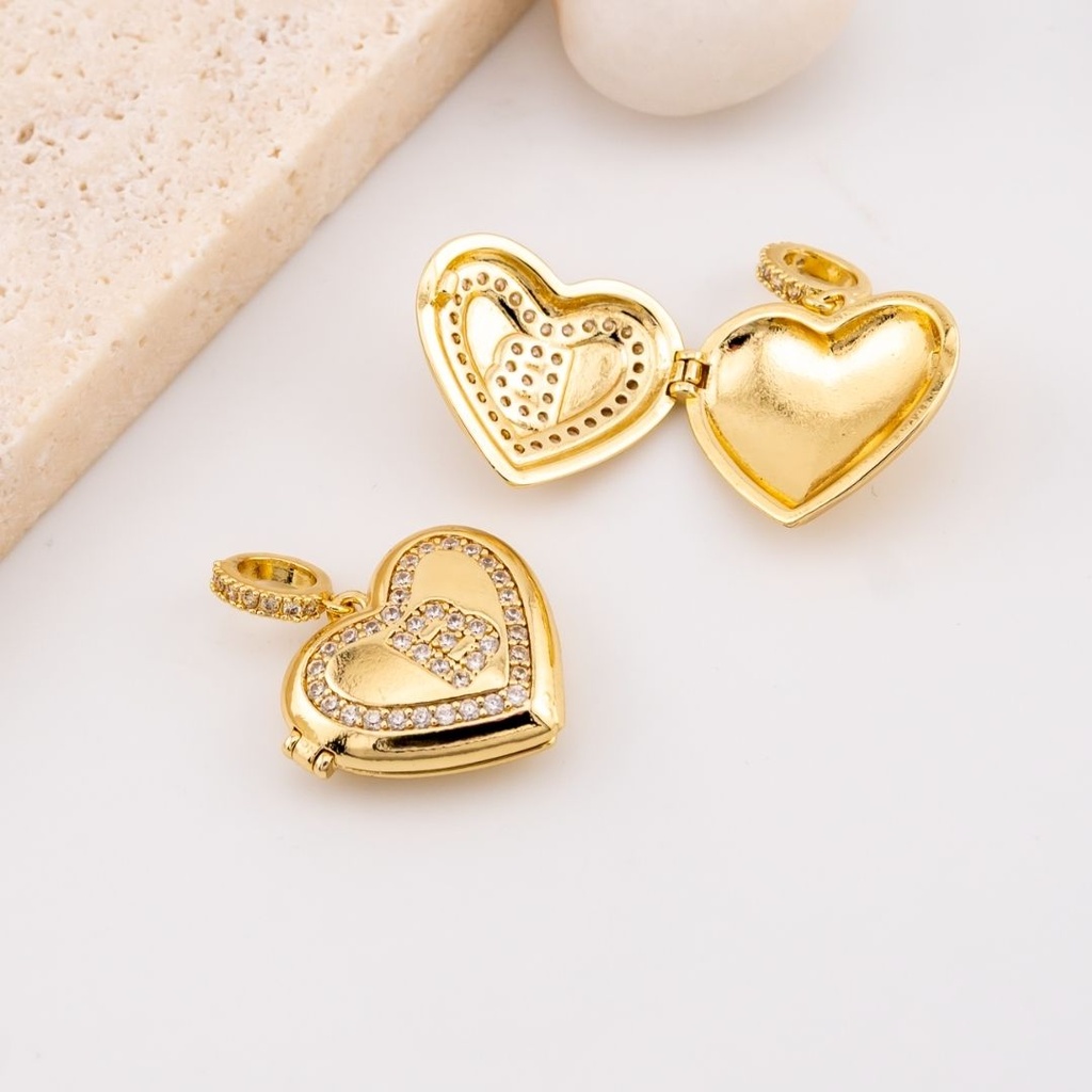  Dije escapulario letra B corazón micropave y baño 18k
