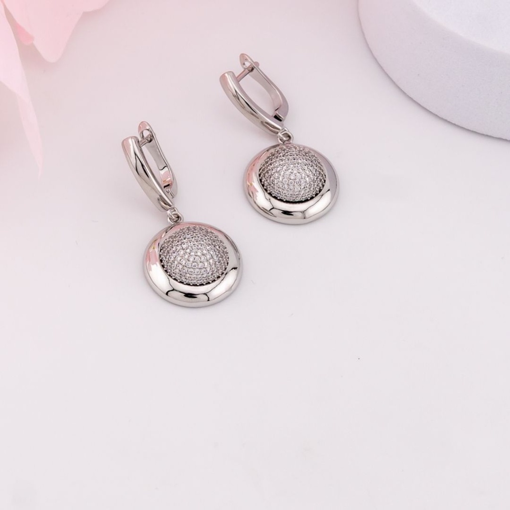 Aretes colgantes con zirconias baño 18k plat