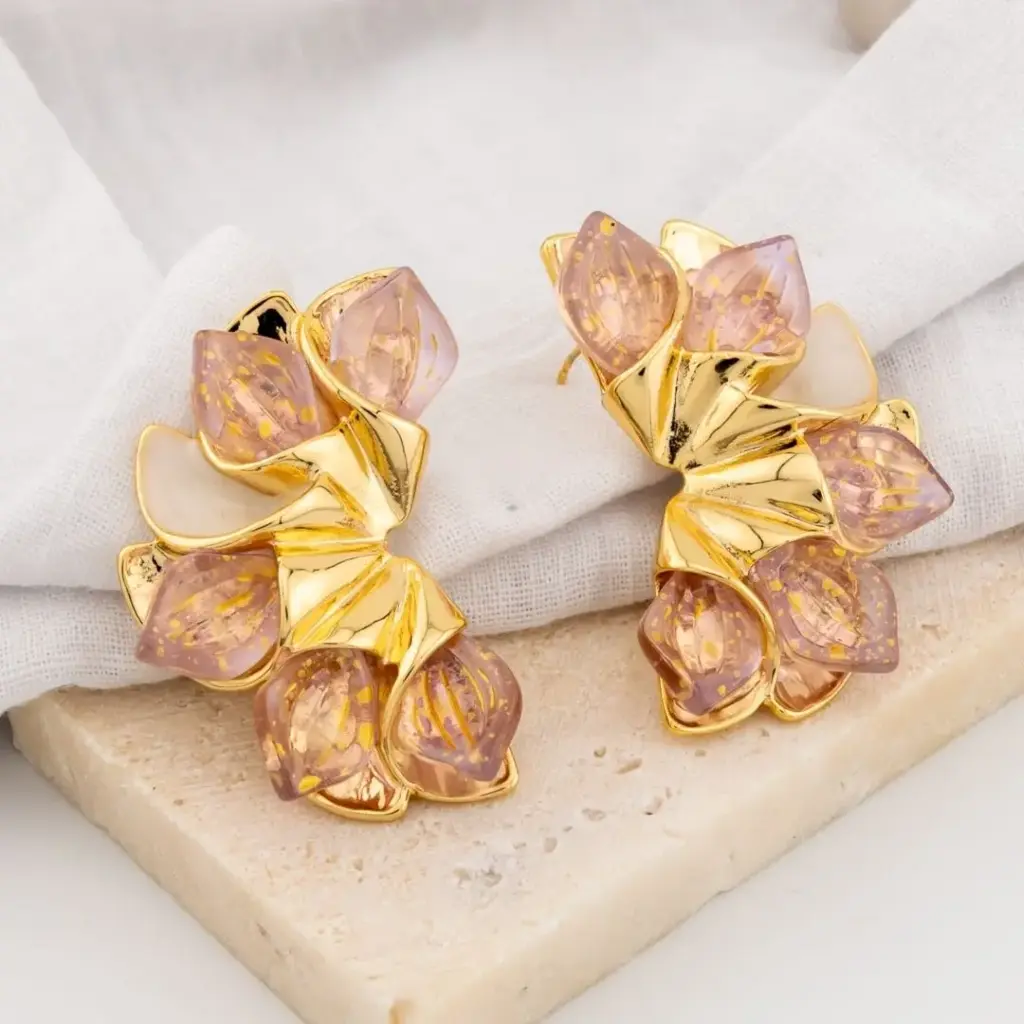 Aretes flor baño 18k