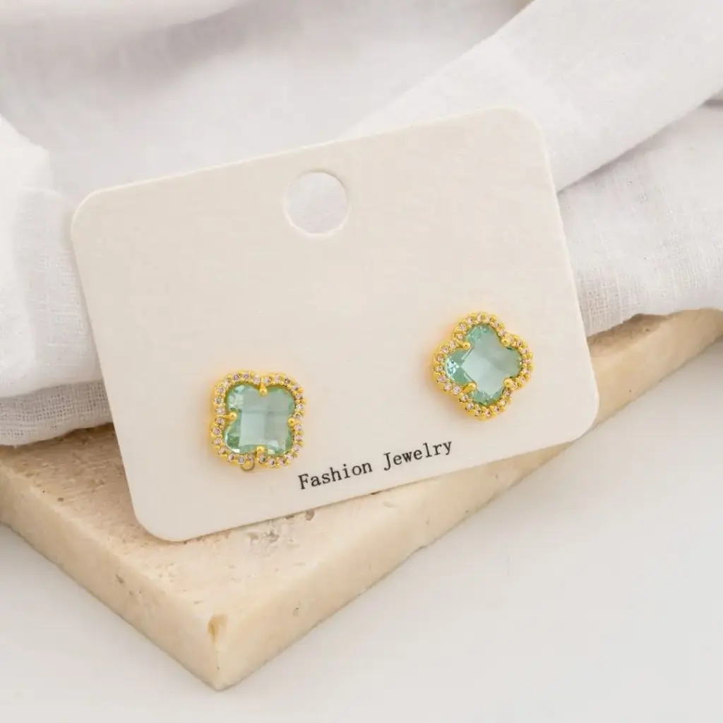 Aretes trebol con zirconias  baño 18k