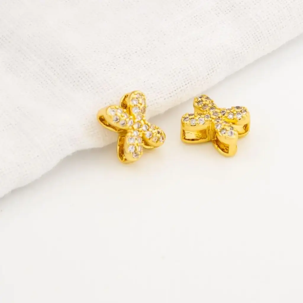 Dije en micropave con baño 18k letra X