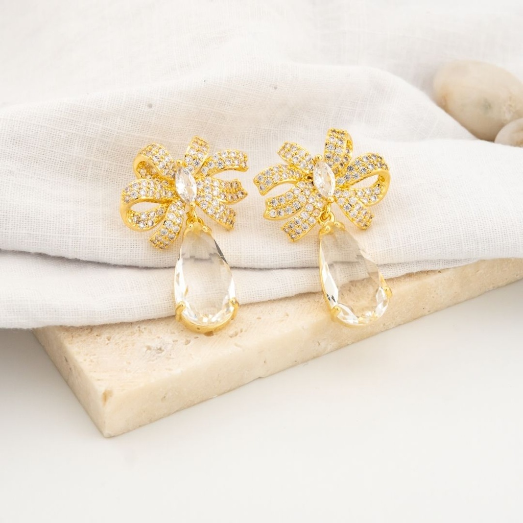 Aretes colgantes chongo zirconias y baño 18k