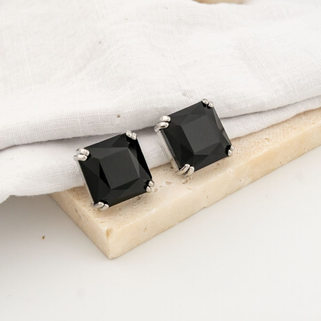 Aretes stud cuadrado con zirconia baño 18k