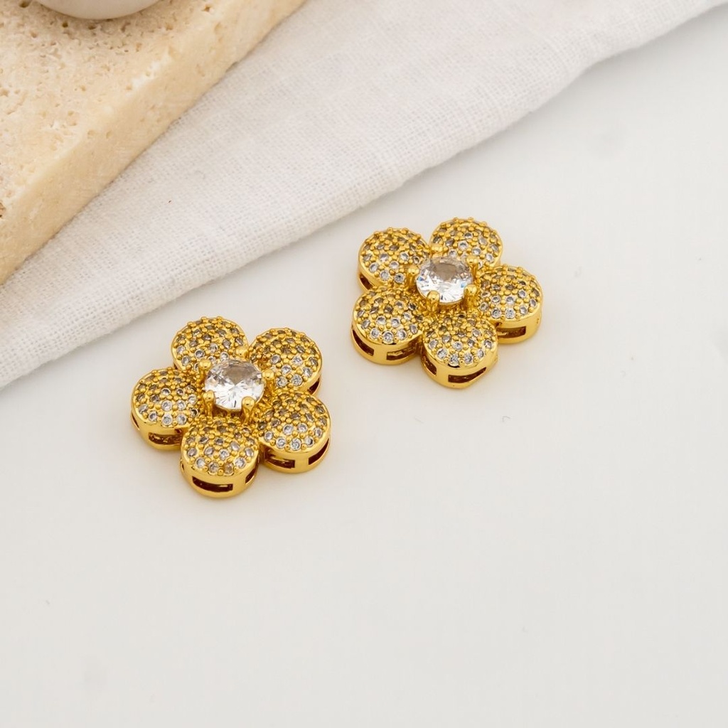 Separador flor con micropave y baño 18k