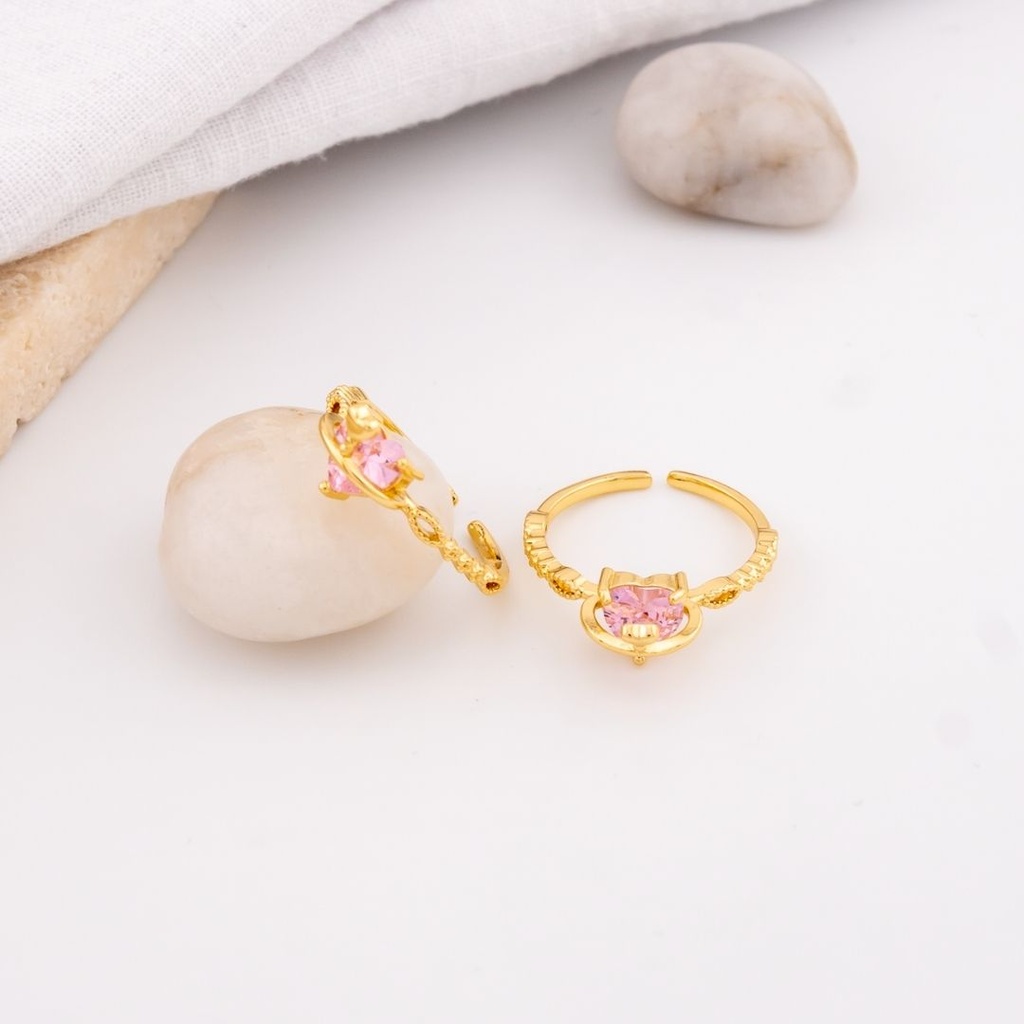 Anillo corazonl con zirconias  baño 18k