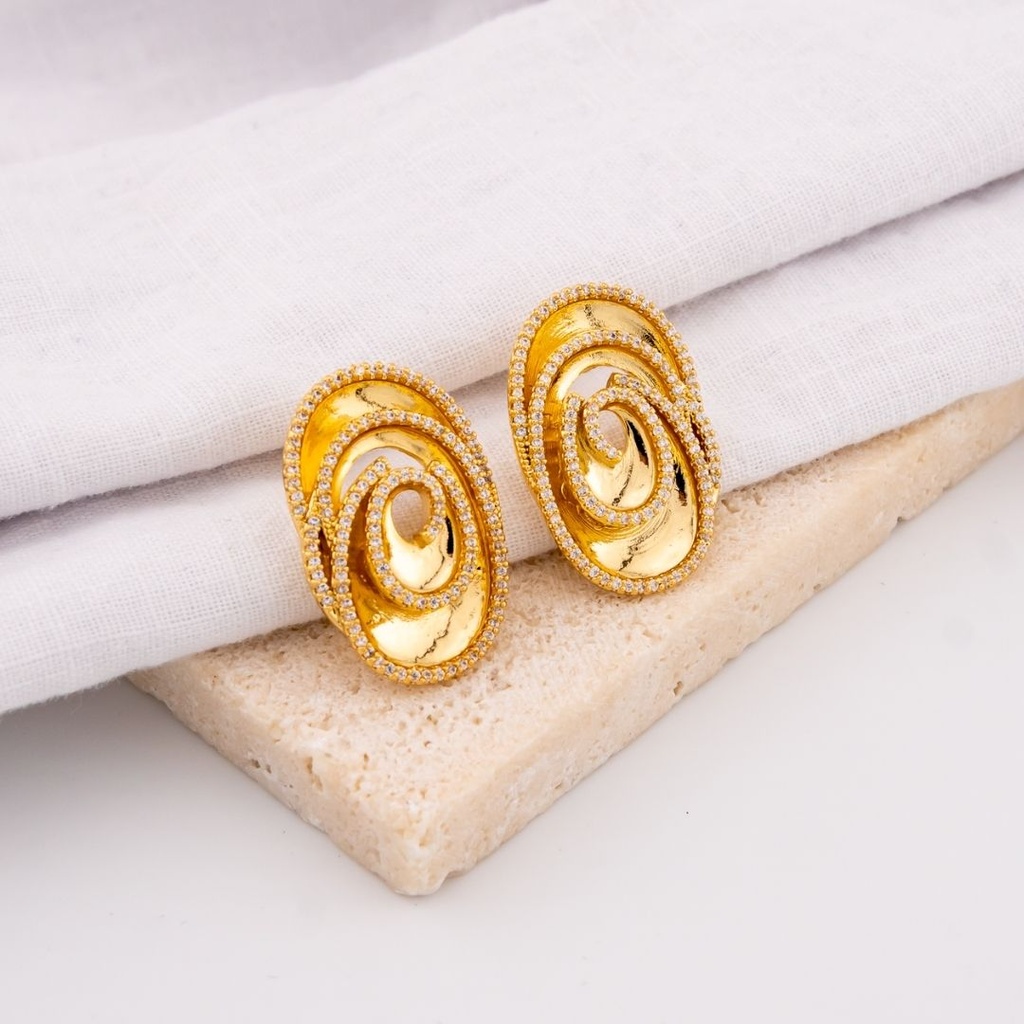 Aretes  con zirconias baño 18k