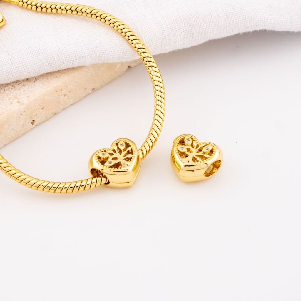 charm de corazon y baño 18k