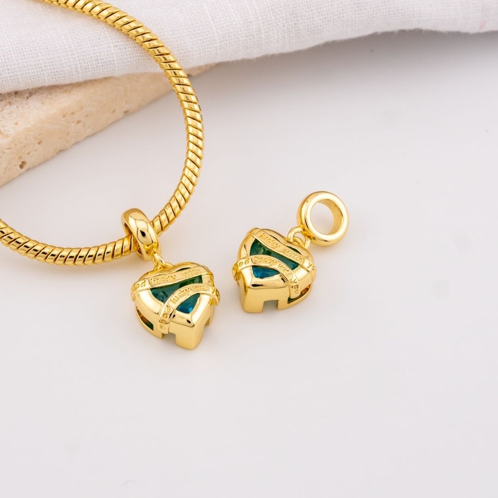 charm de corazon y baño 18k