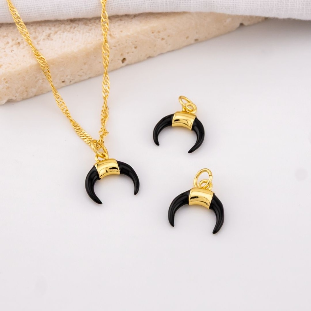 Dije luna  baño 18k