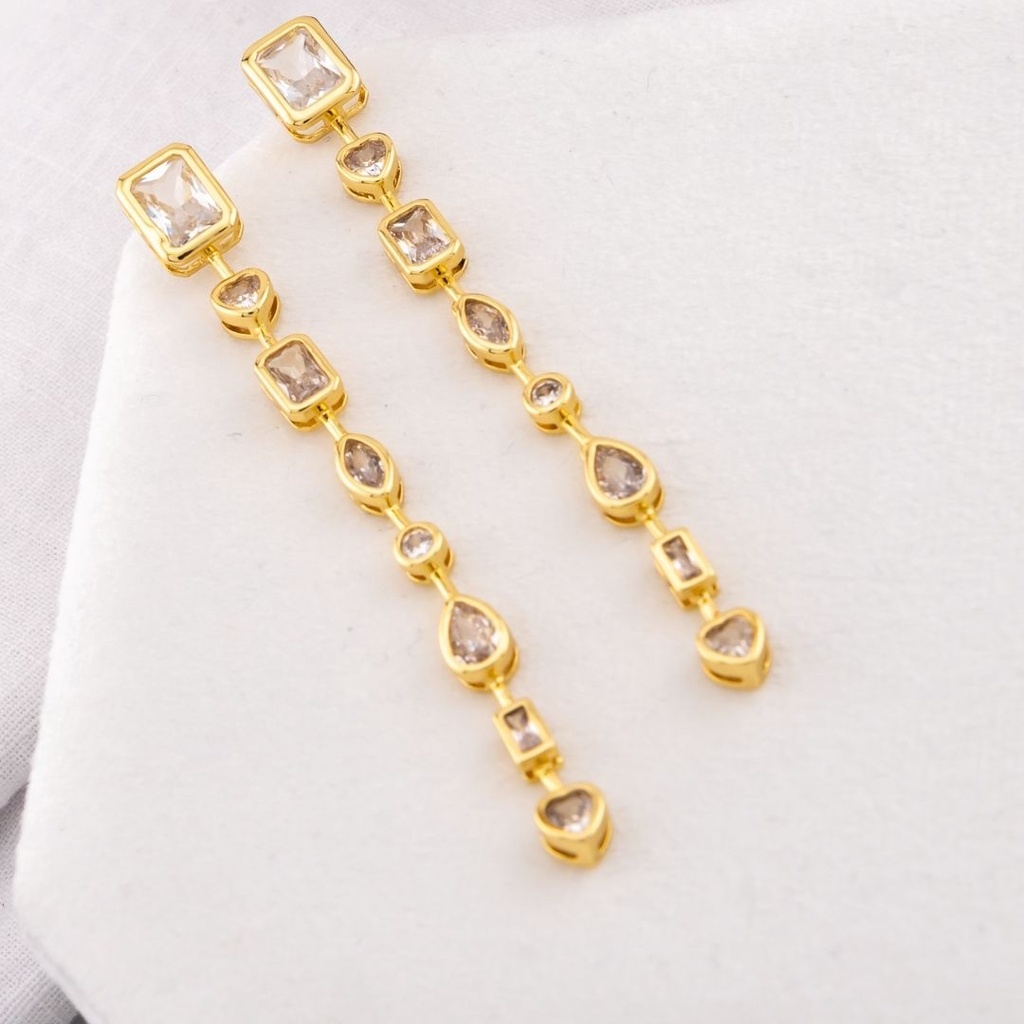 Aretes colagantes pin de plata baño 18k