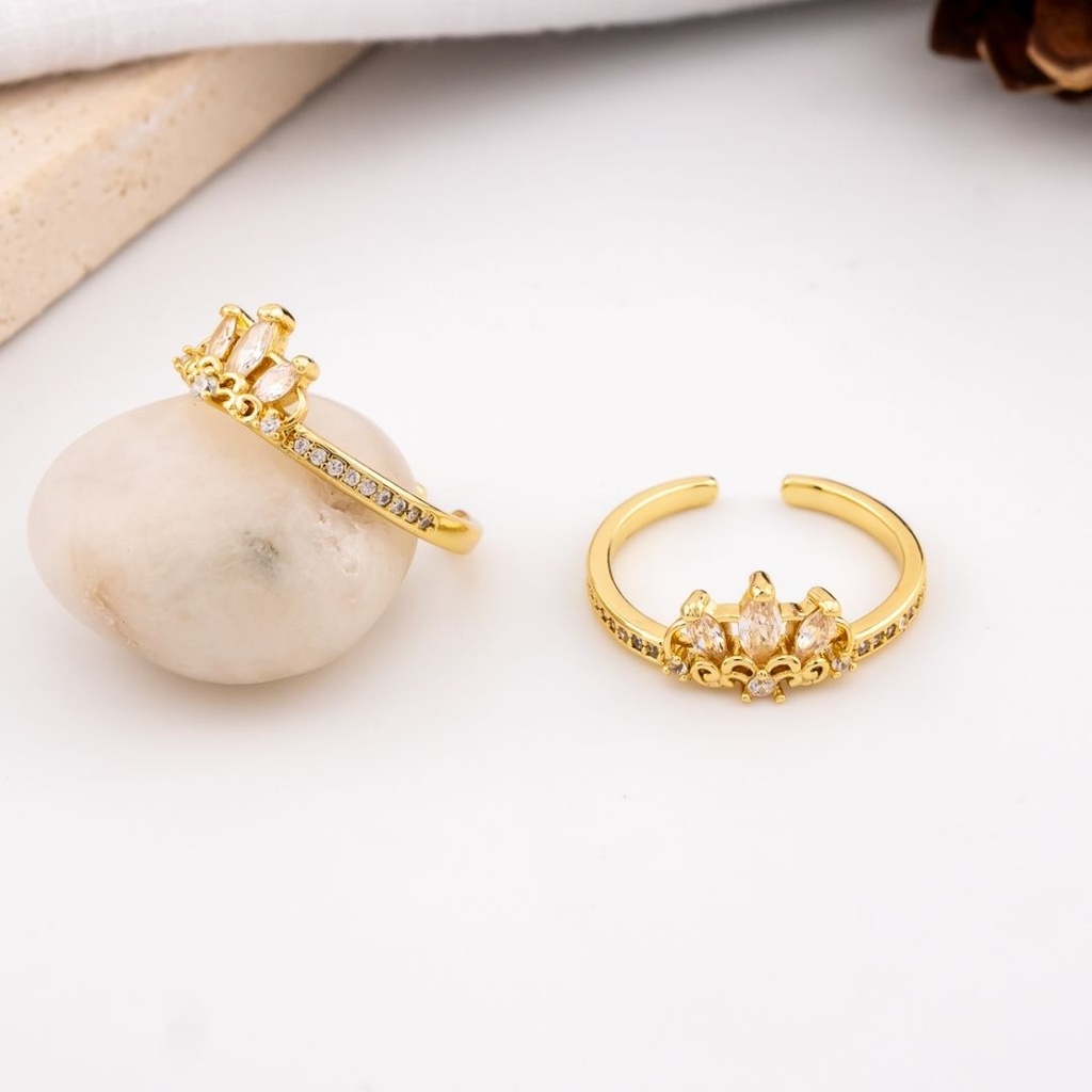 Anillo corona con zirconias  baño 18k