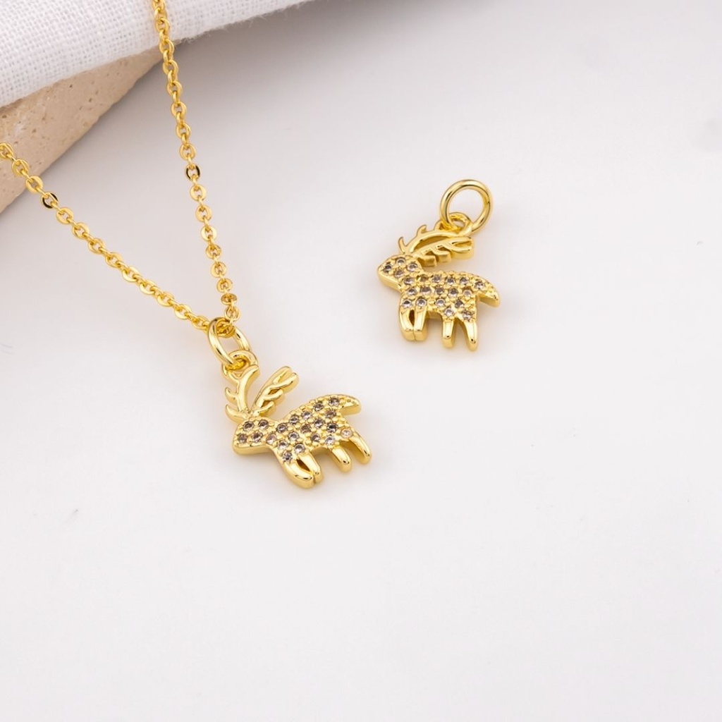 Dije navideño reno micropave y baño 18k